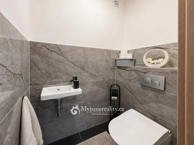 Prodej rodinného domu, Výrovice, 235 m2