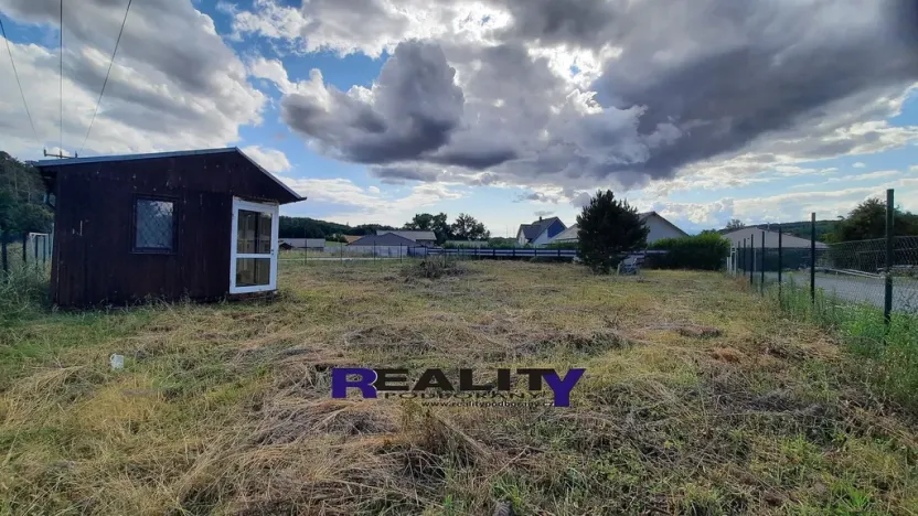 Prodej pozemku pro bydlení, Holedeč, Luční, 831 m2