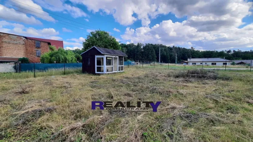 Prodej pozemku pro bydlení, Holedeč, Luční, 831 m2