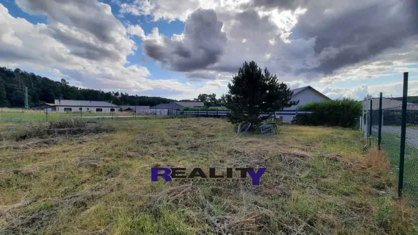 Prodej pozemku pro bydlení, Holedeč, Luční, 831 m2