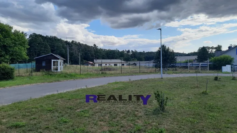 Prodej pozemku pro bydlení, Holedeč, Luční, 831 m2
