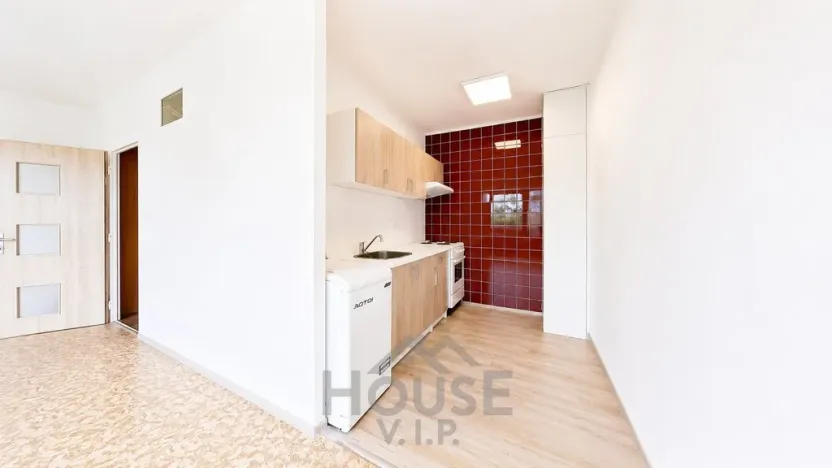 Prodej bytu 1+kk, Praha - Letňany, Ostravská, 35 m2