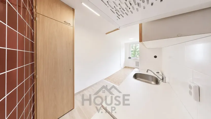 Prodej bytu 1+kk, Praha - Letňany, Ostravská, 35 m2