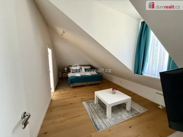 Pronájem bytu 2+kk, Mariánské Lázně, Ibsenova, 240 m2