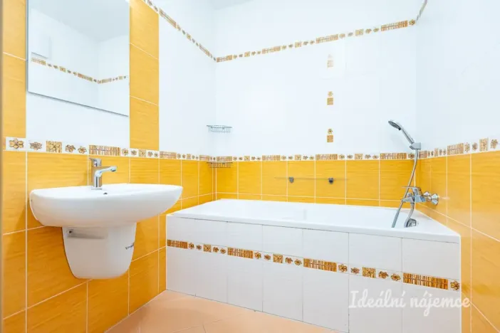 Pronájem bytu 2+kk, Praha - Háje, Jurkovičova, 84 m2