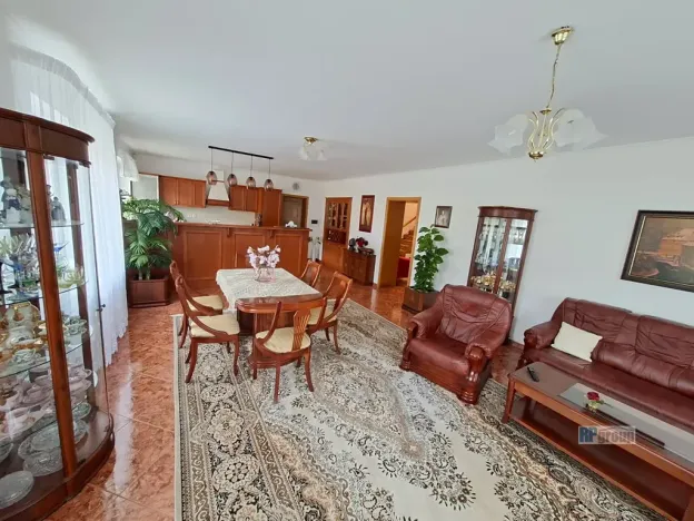 Prodej rodinného domu, Poříčany, U Koupaliště, 200 m2