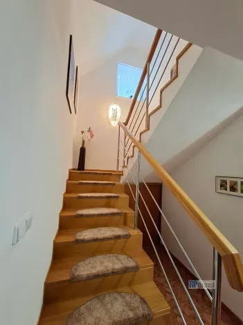 Prodej rodinného domu, Poříčany, U Koupaliště, 200 m2