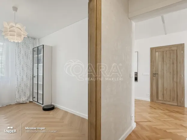 Prodej bytu 3+kk, Praha - Záběhlice, Hlavní, 72 m2