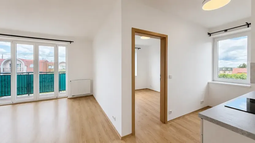 Prodej bytu 2+kk, Vestec, Ve Stromkách, 45 m2