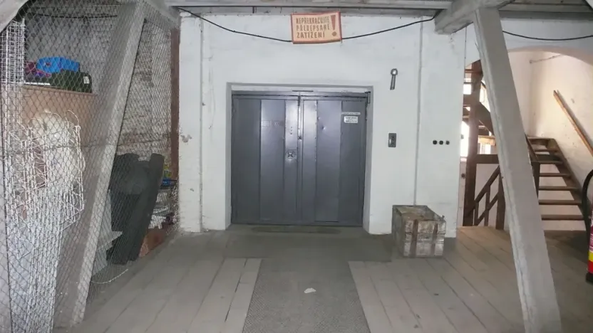 Pronájem skladu, Praha - Sedlec, Kamýcká, 89 m2