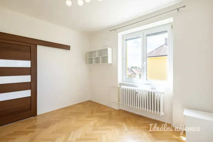 Pronájem bytu 2+1, Praha - Záběhlice, Jabloňová, 51 m2