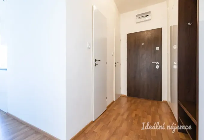 Pronájem bytu 2+1, Praha - Záběhlice, Jabloňová, 51 m2