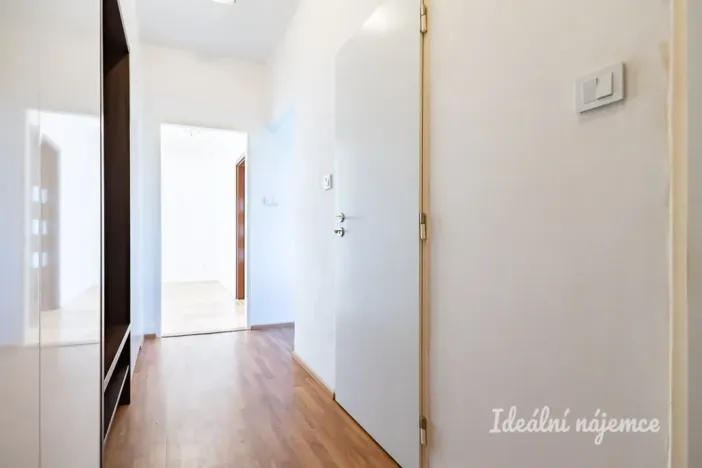 Pronájem bytu 2+1, Praha - Záběhlice, Jabloňová, 51 m2