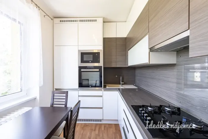 Pronájem bytu 2+1, Praha - Záběhlice, Jabloňová, 51 m2