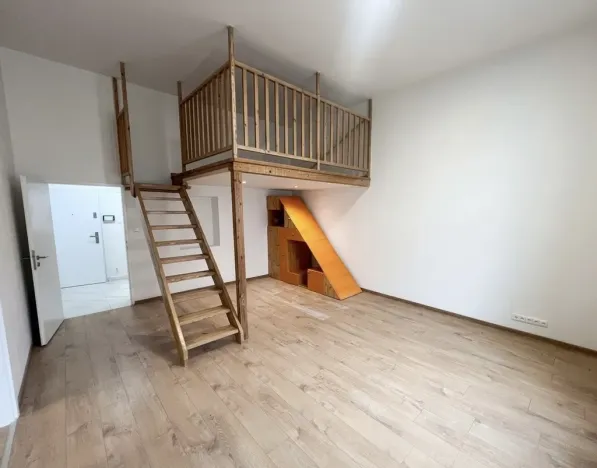 Pronájem bytu 2+1, Karlovy Vary, Koptova, 76 m2