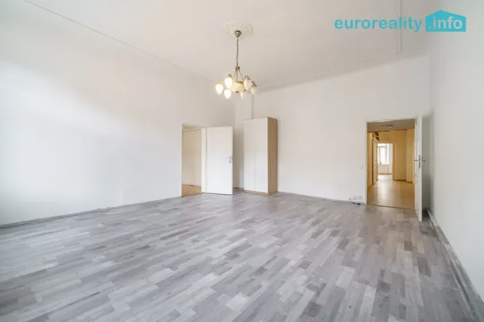 Prodej bytu 2+1, Karlovy Vary, Dr. Davida Bechera, 79 m2