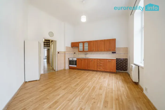 Prodej bytu 2+1, Karlovy Vary, Dr. Davida Bechera, 79 m2