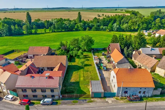 Prodej pozemku pro bydlení, Klobuky, 1088 m2