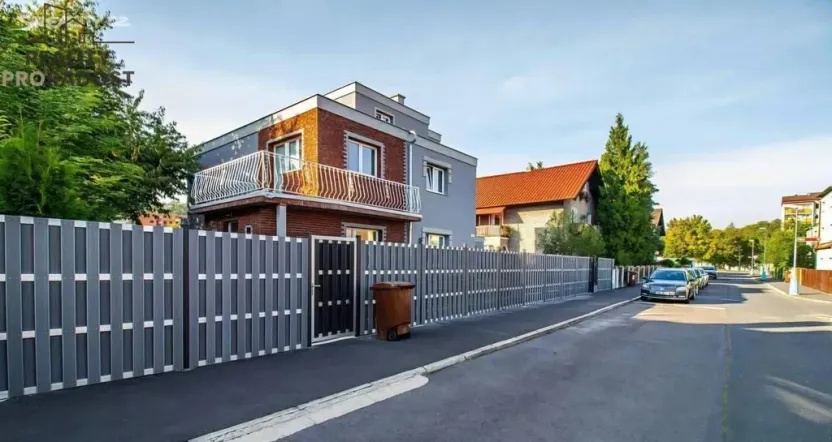 Prodej vícegeneračního domu, Teplice, Teplická, 275 m2