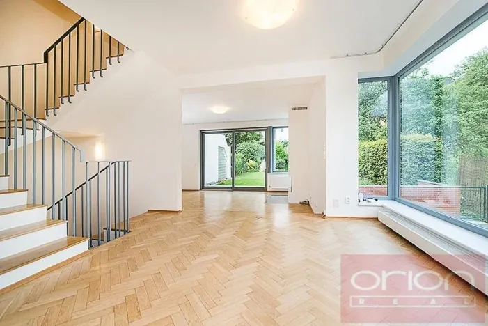 Pronájem rodinného domu, Praha - Nebušice, K vinicím, 230 m2