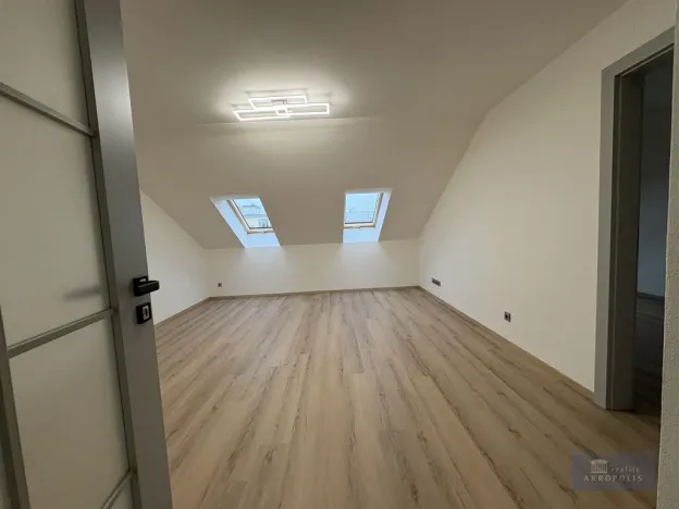 Pronájem bytu 2+kk, Praha - Libeň, Kotlaska, 52 m2