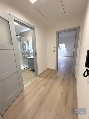 Pronájem bytu 2+kk, Praha - Libeň, Kotlaska, 58 m2