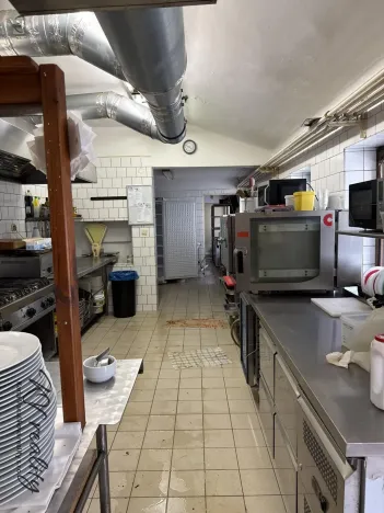 Pronájem restaurace, Bystřička, 300 m2