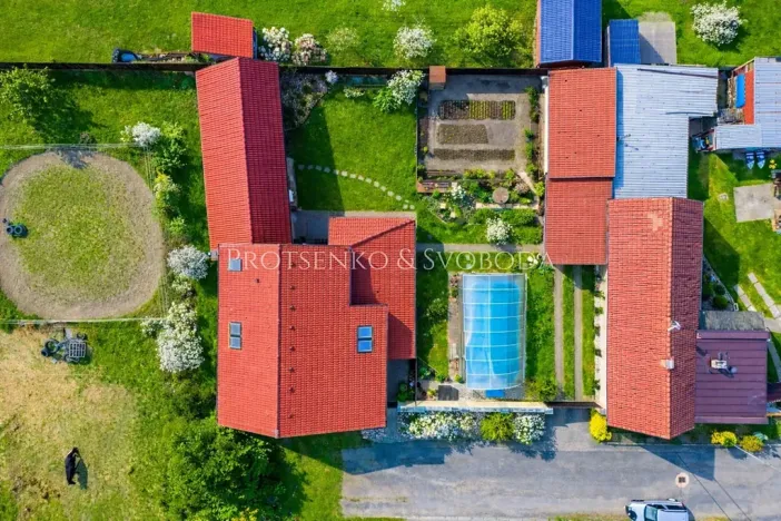 Prodej činžovního domu, Přerov nad Labem, 283 m2