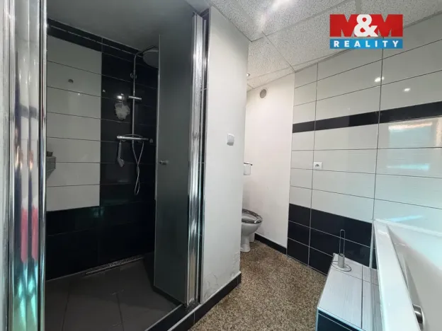 Prodej rodinného domu, Jirkov - Červený Hrádek, 306 m2