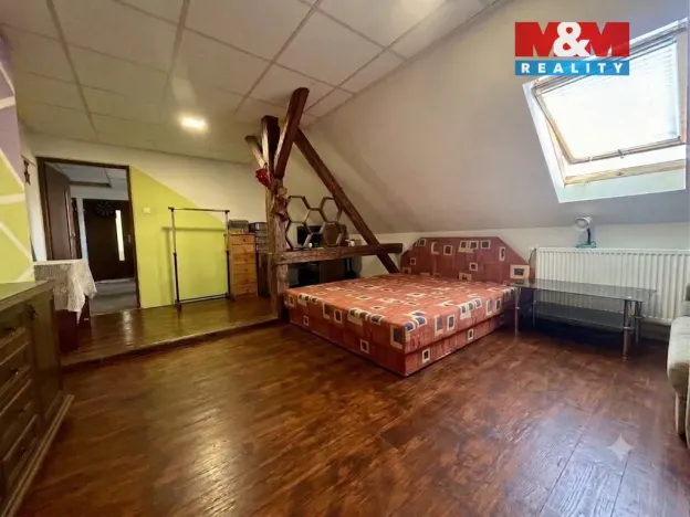 Prodej rodinného domu, Jirkov - Červený Hrádek, 306 m2