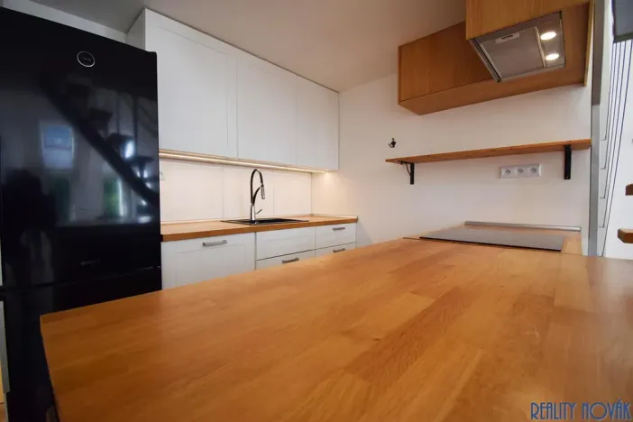 Pronájem bytu 2+kk, Praha - Lochkov, U sladovny, 63 m2