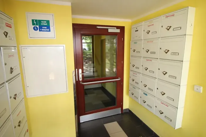 Pronájem bytu 1+kk, Praha - Košíře, Pod Klamovkou, 44 m2