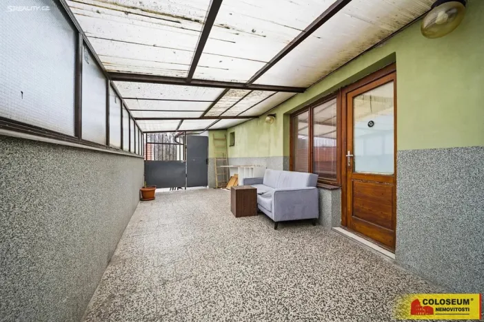 Prodej obchodního prostoru, Pohořelice, 350 m2