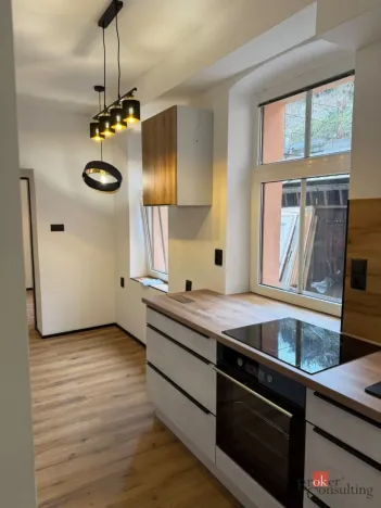 Pronájem bytu 1+1, Jablonec nad Nisou, Podhorská, 30 m2