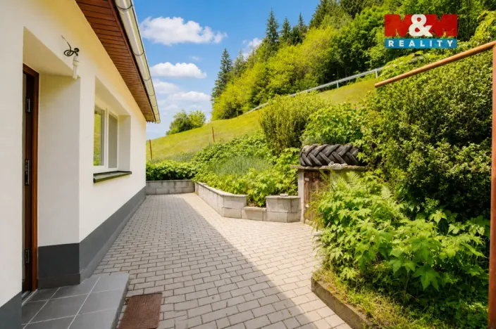 Prodej rodinného domu, Hutisko-Solanec - Solanec pod Soláněm, 180 m2