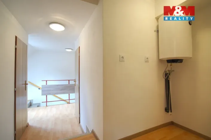Prodej rodinného domu, Hutisko-Solanec - Solanec pod Soláněm, 180 m2