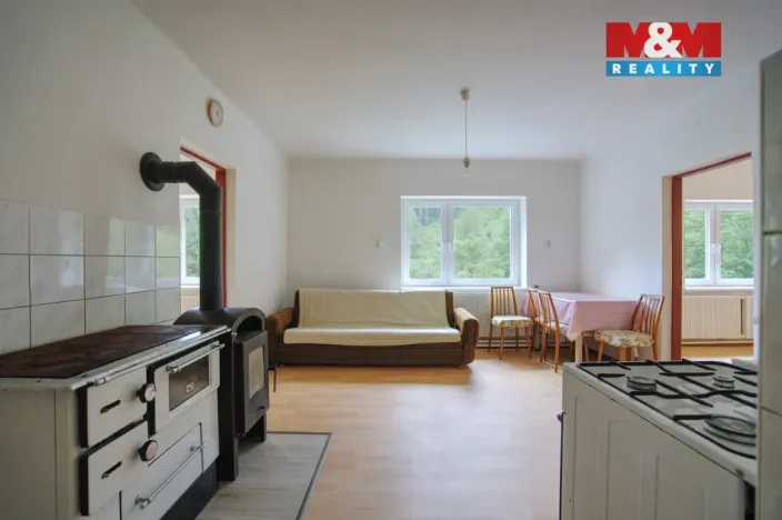 Prodej rodinného domu, Hutisko-Solanec - Solanec pod Soláněm, 180 m2