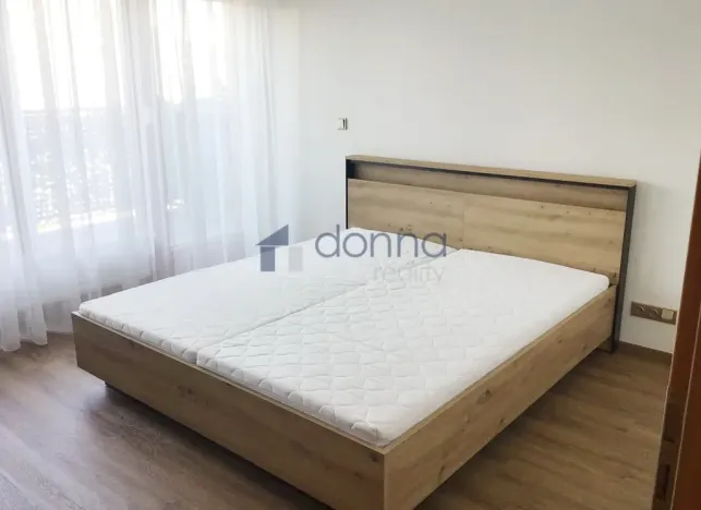 Pronájem bytu 4+1, Praha, Flájská, 92 m2