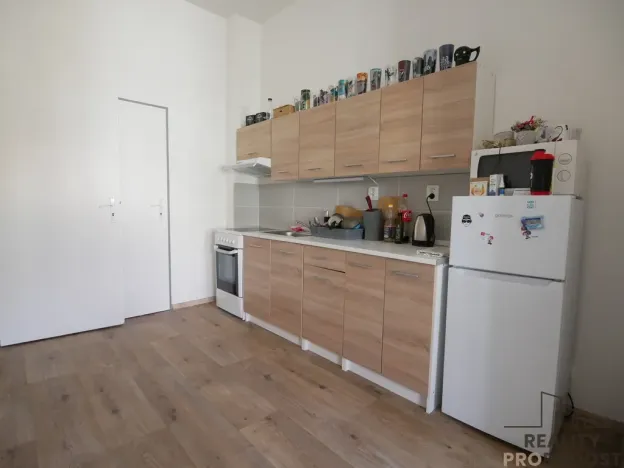 Pronájem bytu 1+kk, Hradec Králové, Malé náměstí, 42 m2