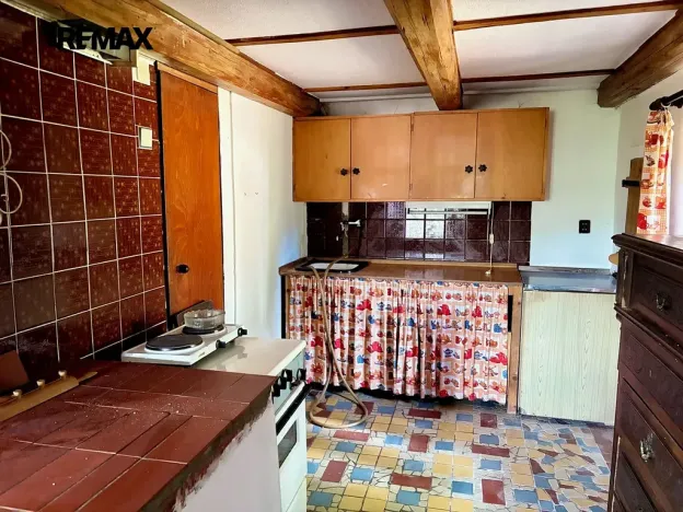 Prodej chalupy, Valeč, 50 m2