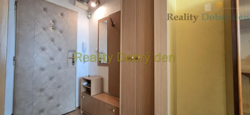 Pronájem bytu 1+kk, Opava, Edvarda Beneše, 22 m2