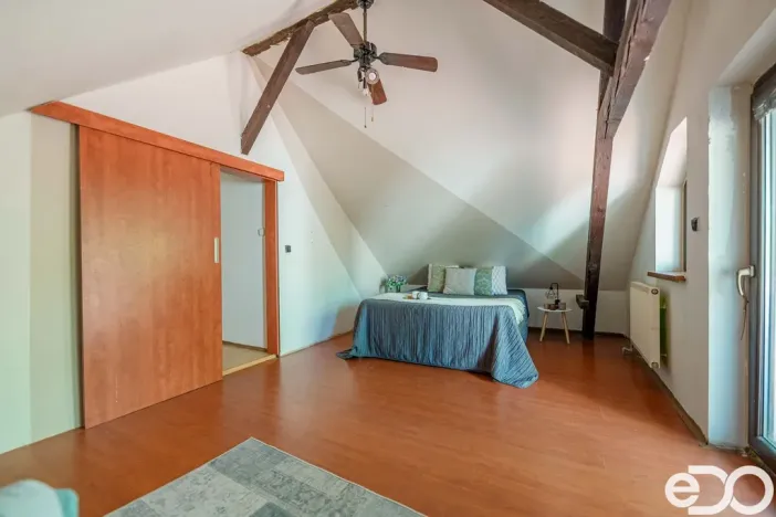Prodej rodinného domu, Sezemice - Veská, 163 m2
