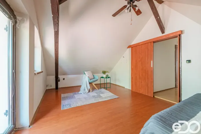 Prodej rodinného domu, Sezemice - Veská, 163 m2