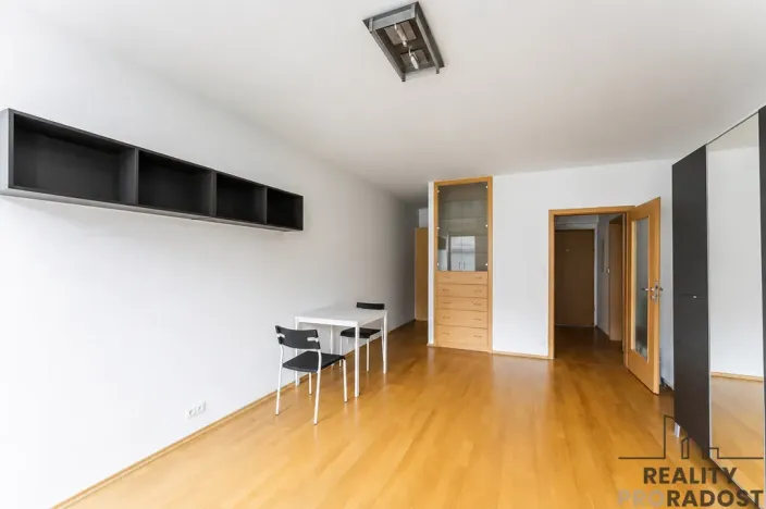Prodej bytu 1+kk, Praha, Kališnická, 34 m2
