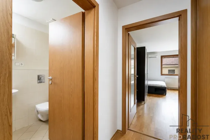 Prodej bytu 1+kk, Praha, Kališnická, 34 m2