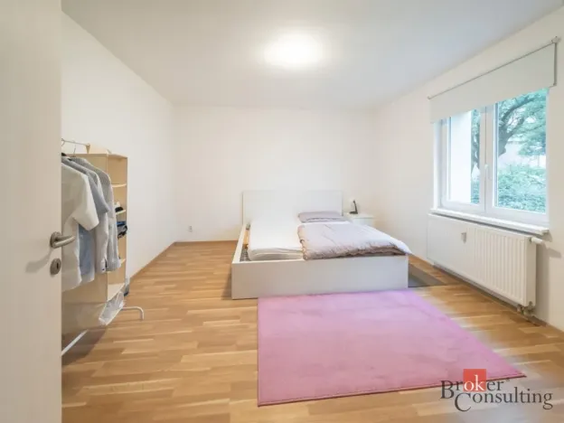 Pronájem bytu 1+1, 37 m2