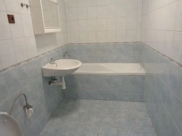Pronájem bytu 1+kk, Praha - Smíchov, Plzeňská, 35 m2