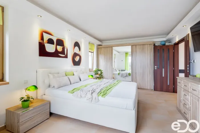 Prodej rodinného domu, Květov, 410 m2