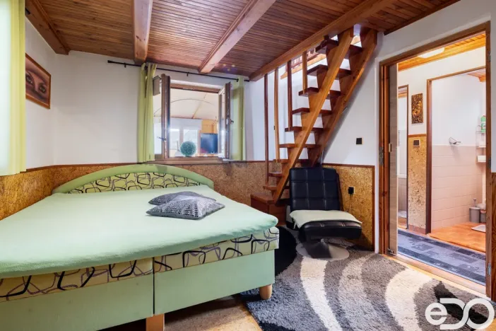 Prodej rodinného domu, Květov, 410 m2