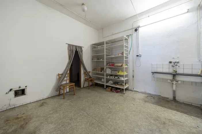 Prodej obchodního prostoru, Kroměříž - Těšnovice, 214 m2